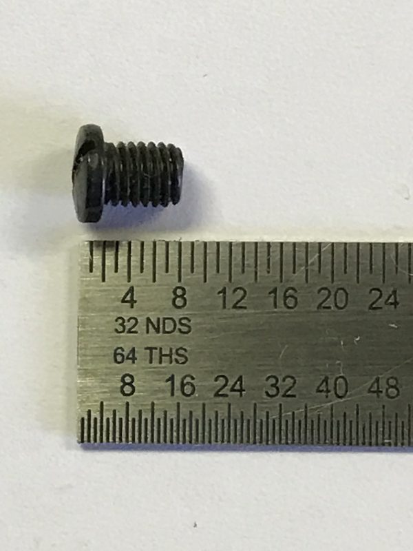 Mossberg 472, 479, 679 front sight screw, short #497-4632