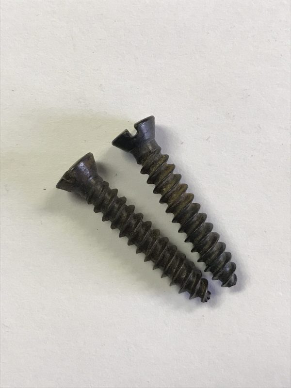 High Standard A101, A series, Higgins 25 .22 semi-auto rifle buttplate screw #282-8933