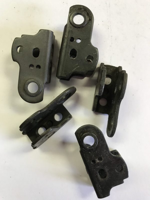 Mossberg .22 disconnector bracket #435-1443