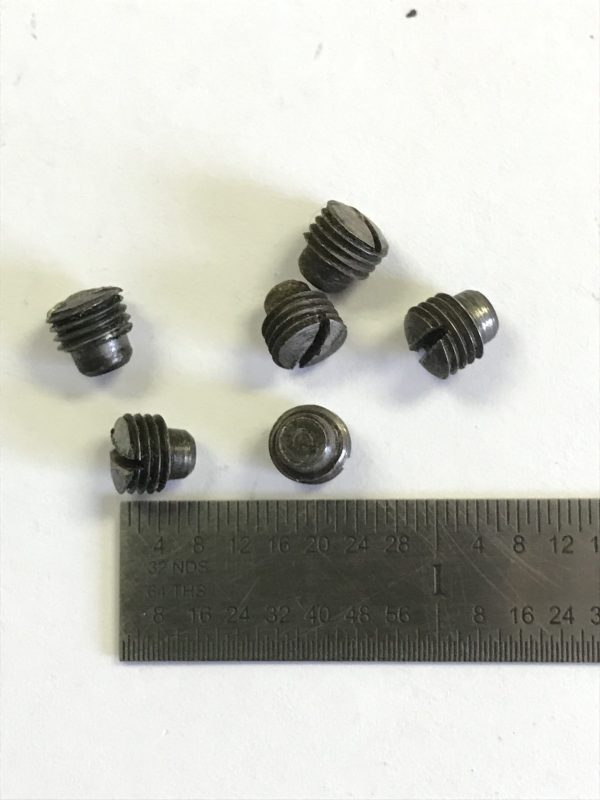 Mossberg .22 barrel retaining screw #623-2