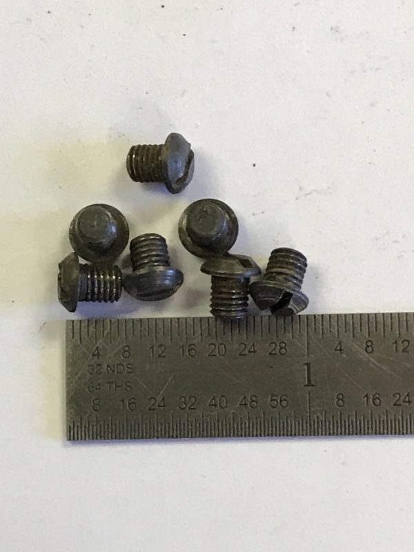 Mossberg .22 carrier bracket screw #152-7