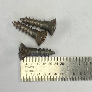 Mossberg shotgun recoli plate screw #436-R591