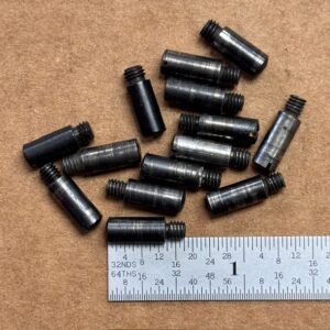 H&R revolver hammer screw early - .187" diameter, #678-999-054