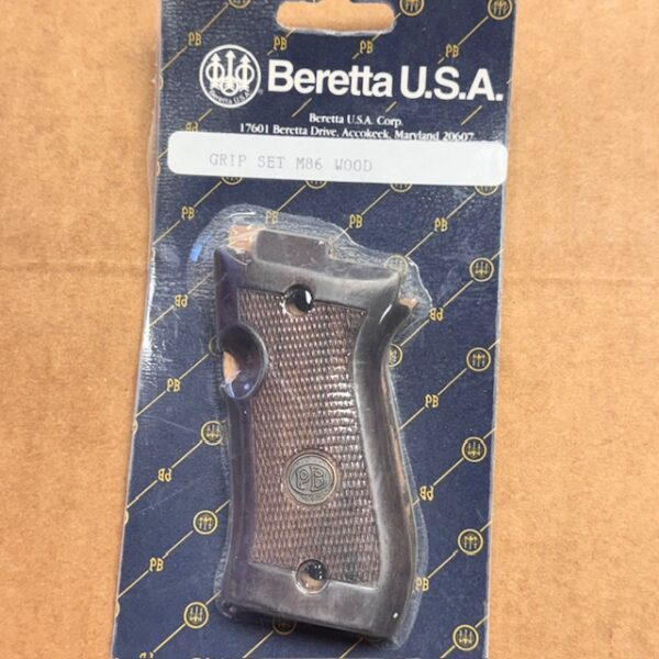 Beretta 80 Series Model 86 walnut grips, #1048-JG86W