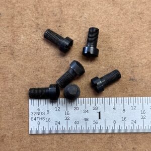 Remington 3200 forend screw front, #1056-91027