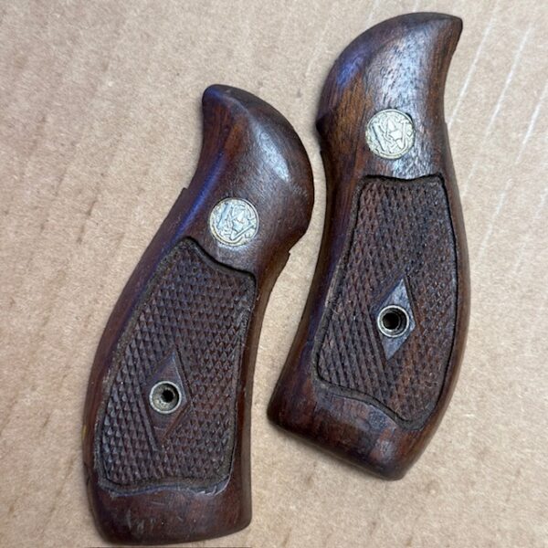 S&W 12 grips - round butt checkered walnut, #1065-5563-5 FITS MODEL 12 ONLY
