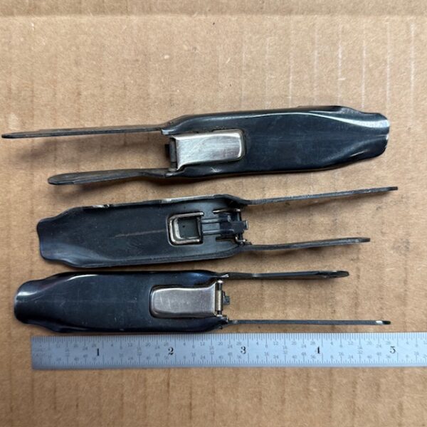 Remington 1100 carrier with carrier release and spring 12 gauge, #1068-15628-1