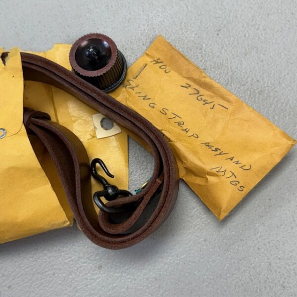 Remington 1100 leather sling strap with mounting accessories - original Remington ca. 1983, #1068-27645 - Image 2