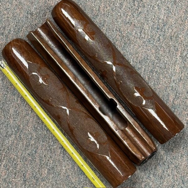 Remington 1100 forend 20 gauge standard frame walnut with later style checkering, #1068-26872-2