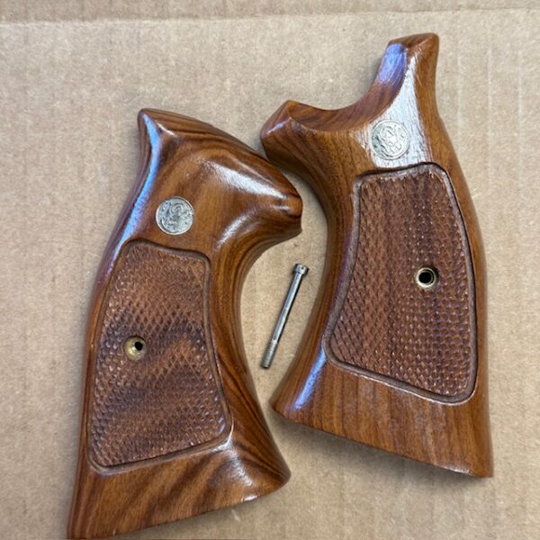 S&W K frame target grip w/screw - checkered Goncalo Alves - near new, #JRK