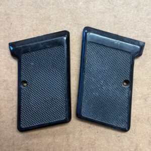 Wilkinson Sherry .22 grip - left & right plastic, #812-39 & 40