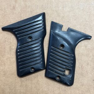 Lorcin L380 grips - black plastic, #820-L380-50L&R