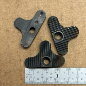 Mossberg 800-810-900 safety button, #565-2166U